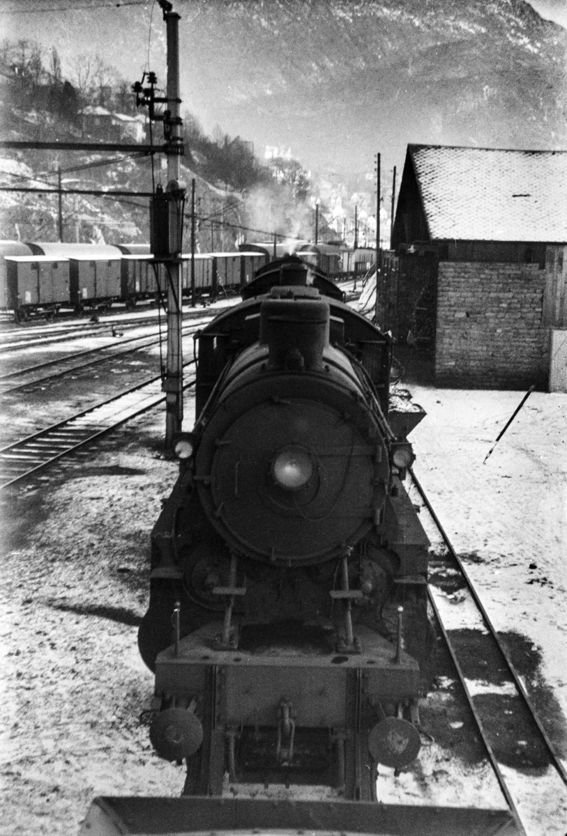 Damplokomotiv type 31b 401 på Bergen stasjon