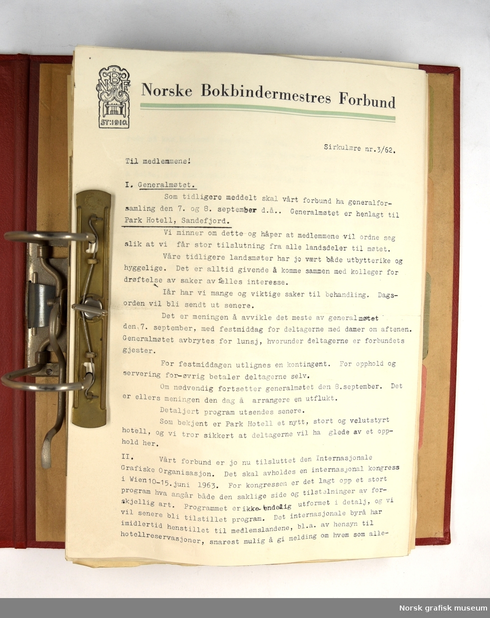 Perm som inneholder en rekke møtereferat til Den Norske Boktrykkerforening