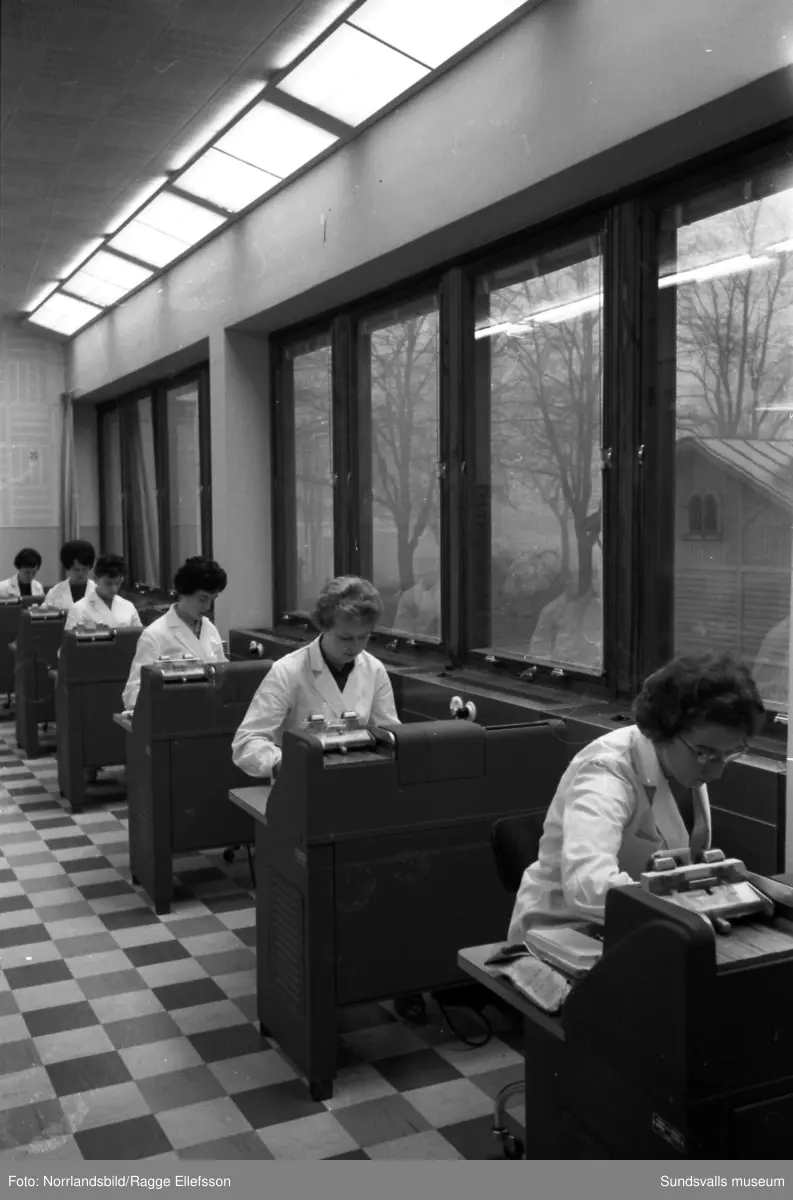 SCApersonalen samt direktör Eije Mossberg är på plats i det nybyggda