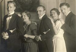 Nyttårsfest 1922 med Carl Brammer Esbensen, antatt Gertrude 