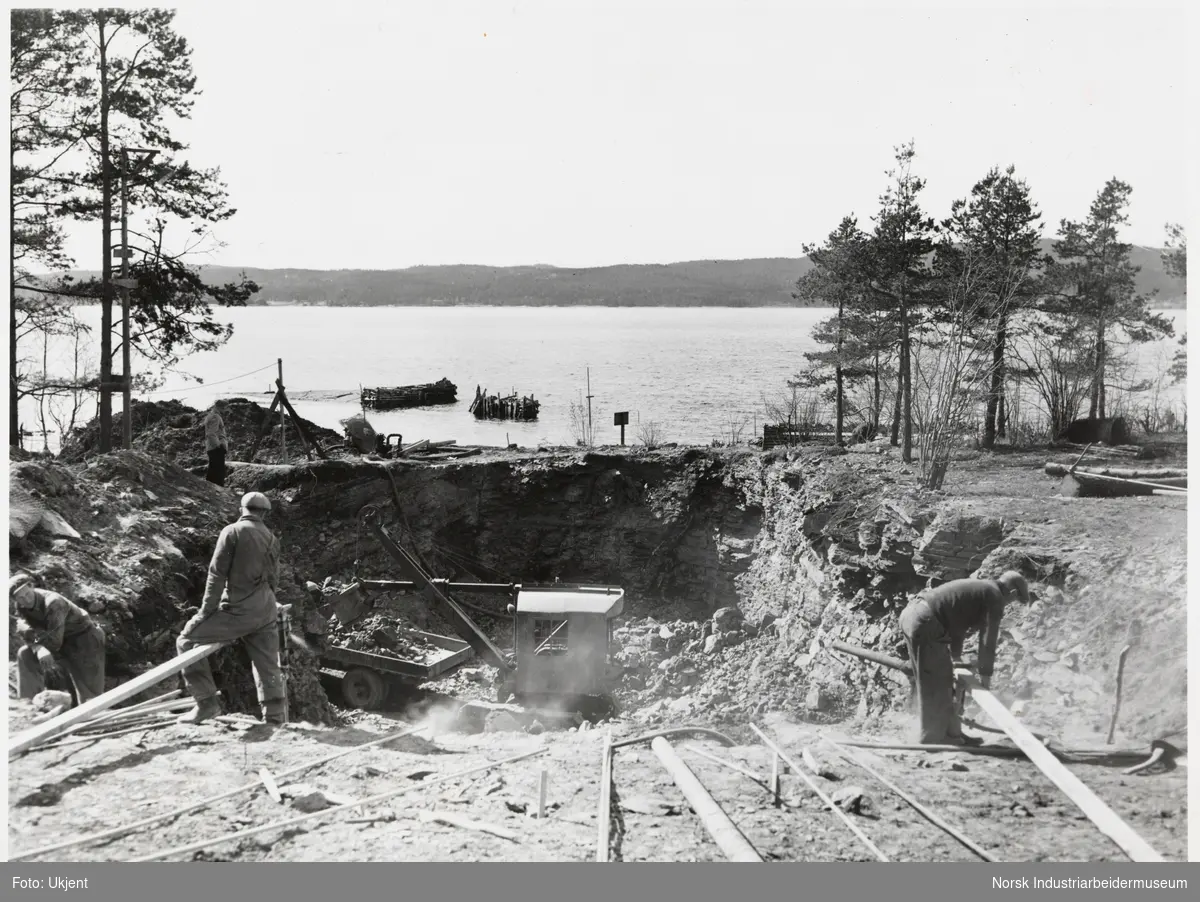 Anleggsarbeider for tunnelkanal Gunneklev-Frierfjorden