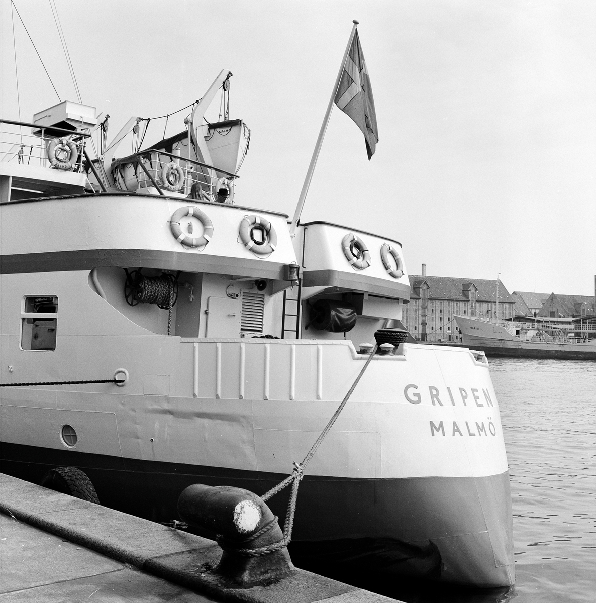 "Gripen" Malmö. Öresundsbolaget 75 år.