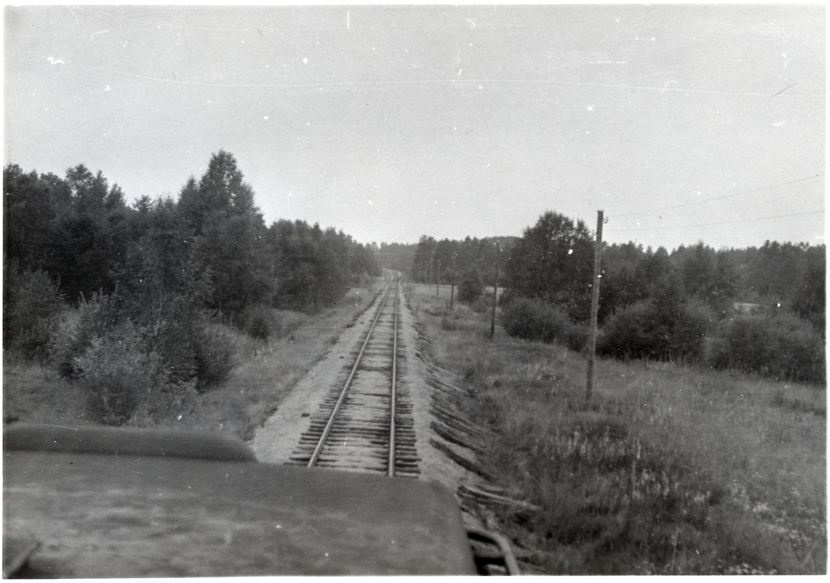 Vy över järnvägsspåret någonstans på sträckan Vansbro - Särna - Mora - Älvdalen.