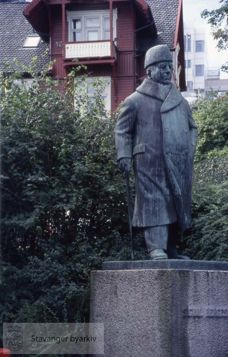 Monumentet over Sigval Bergesen