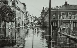 Postkort, Hamar, Strandgata, flommen i 1927. Mjøsflommen 192