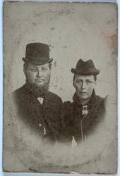 Leirfjord, Kviting, Veding. Johan Bergh (1850-1894) og kona 