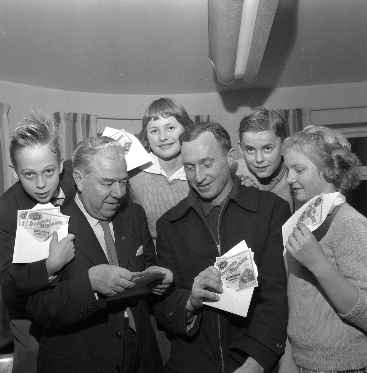 Konsum belönar "kupphjältar".
20 december 1958.