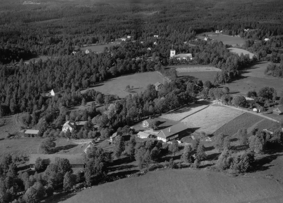 Flygfoto över Åsenhöga i Gnosjö kommun, Jönköpings län. Nr 1632/1958