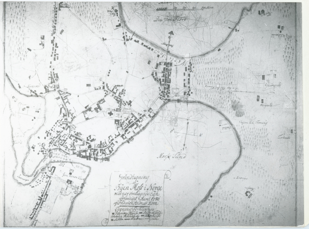 Fotokopi av to forskjellige bykart. Samme kart, to utgaver. 
Bykart anno 1786.
Det var 1200 registrerte innbyggere i Moss dette året.