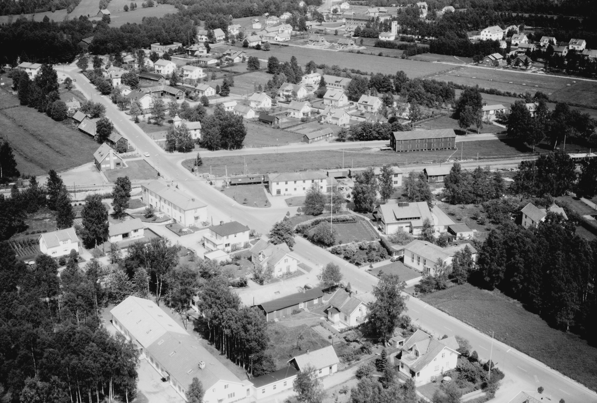 Flygfoto över Hillerstorp i Gnosjö kommun, Jönköpings län. Nr: 296/1961