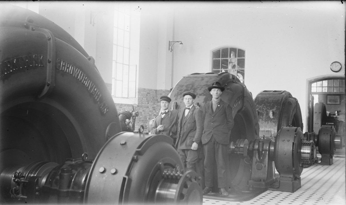 Maskineri i Lillehammer kraftverk, senere Mesna Kraftselskap øvre anlegg