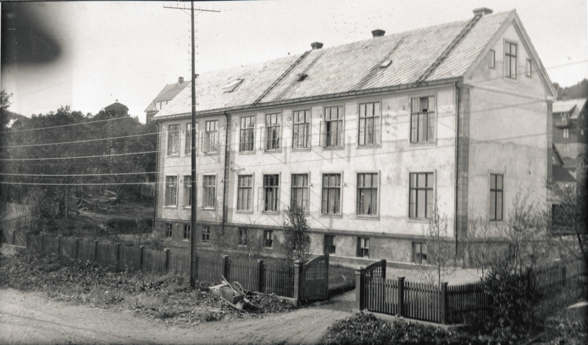 Gamle Harstad sykehus før siste tilbygg.