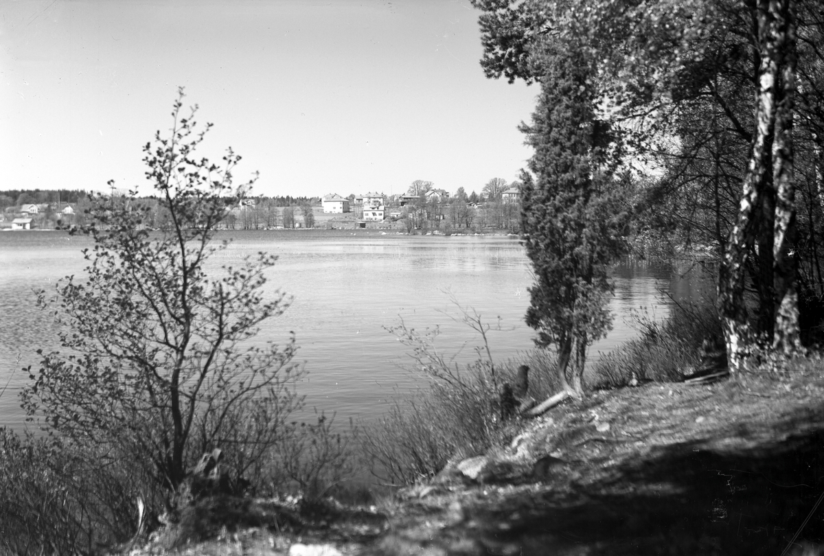Helgasjön och Öjaby.