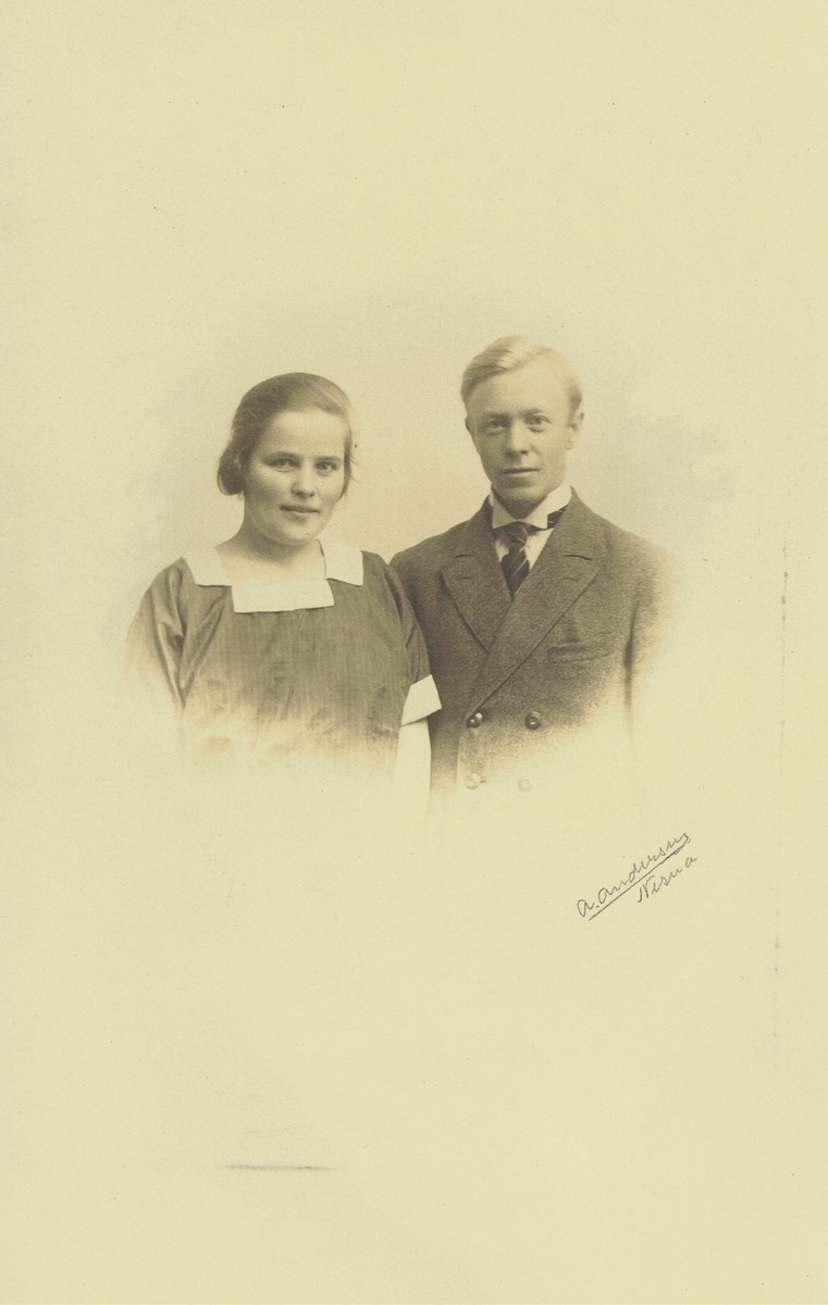 Nesna. Leikny Kristensen og Sigurd Arnekleiv. De giftet seg på 1920-tallet.