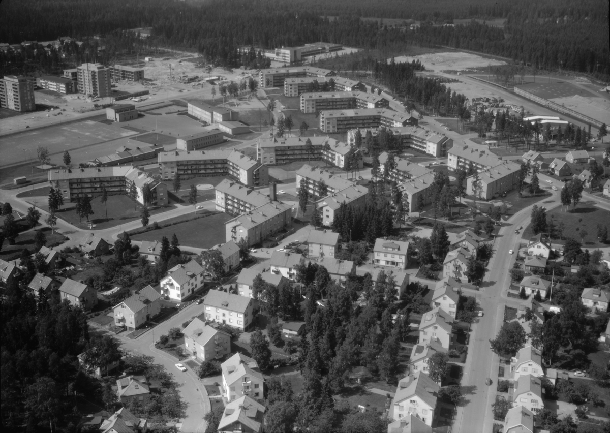 Flygfoto över Runnerydsområdet i Nässjö, Jönköpings län. 1260/1966
