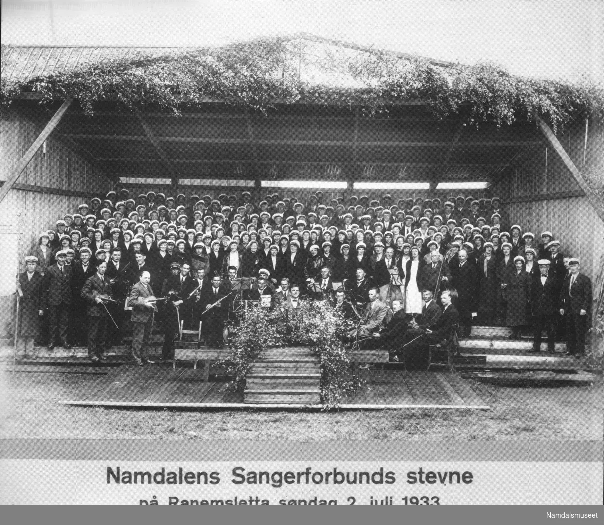 Namdalens Sangerforbunds stevne på Ranemssletta. Kor og orkester