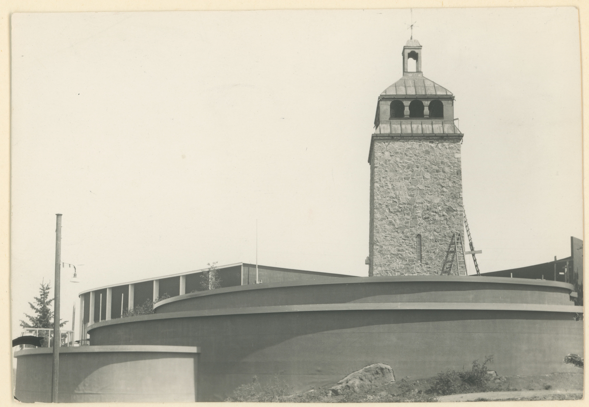 Postkort. Mosseutstillingen 1937, under bygging med Bytårnet.