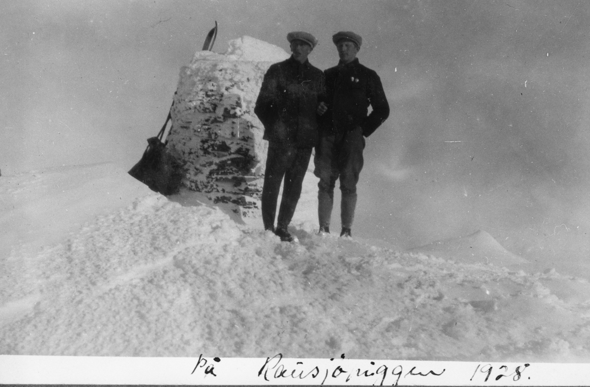 Rausjøpiggen påsken 1928 - Erling Flaten og Tor Bergland