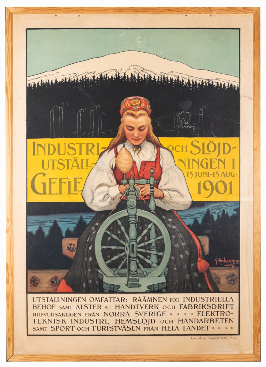 Affisch i färg från "Industri- och Slöjdutställninen i Gefle" 1901. Motivet är en komprimerad bild av Sverige med i bakgrunden fjäll och berg, en älv med flottningstimmer och en "delsbostinta" som spinner. Den gula färgen kan möjligen vara en symbol för sädesfält. Förlaga till affischen är en oljemålning av konstnär och hembygdsforskare Gustaf Ankarcrona från 1900 som också finns i länsmuseets samling, R961. På målningen finns ingen text i det gula fältet och inte heller den nedre ljusa delen med text.
