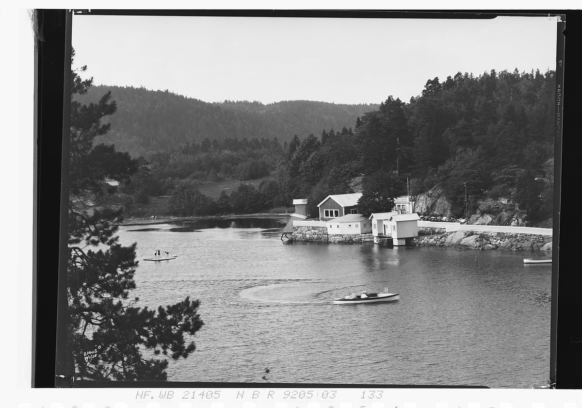 Området rundt Nesset's bad. Fotografert 1927.