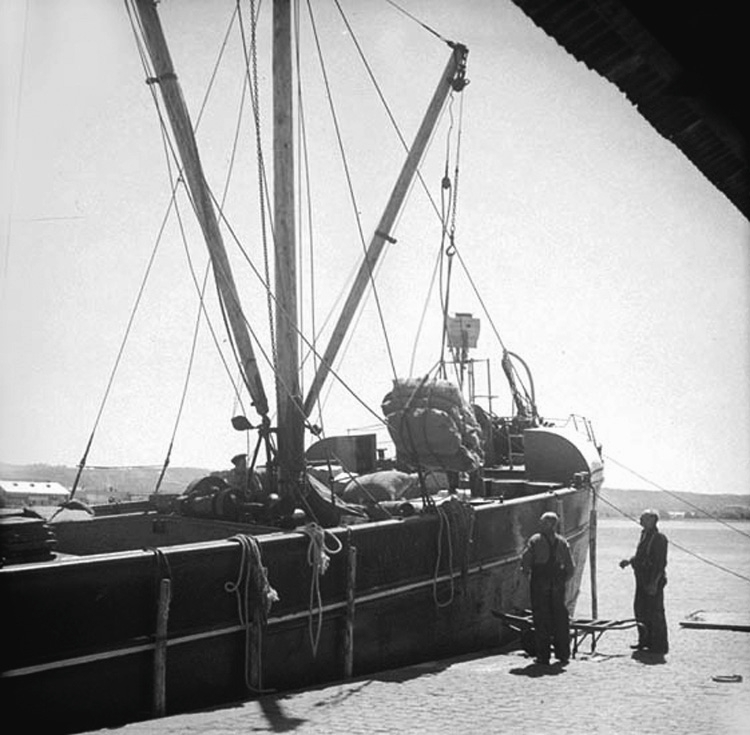 Ett lastfartyg i Jönköpings inre hamn.