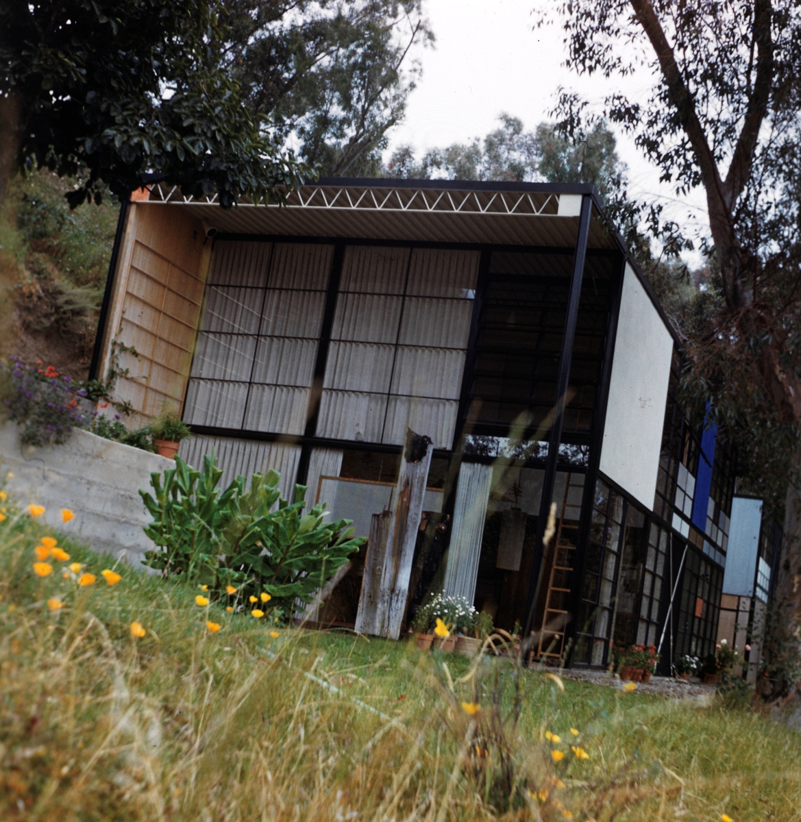 Charles og Ray Eames' eget hus [Fotografi]
