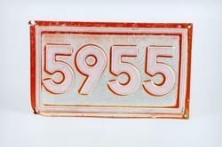 Postmuseet, gjenstander, skilt, stedskilt, nummerskilt, 5955