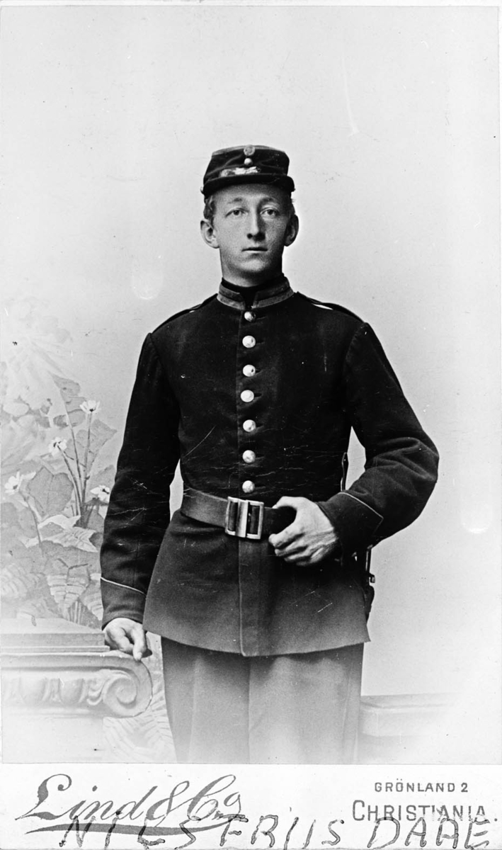 Nils Friis Daae i uniform