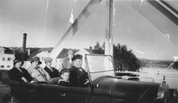 Biltur fra Oppakermoen til Eidsvoll i åpen bil, trolig en Ch