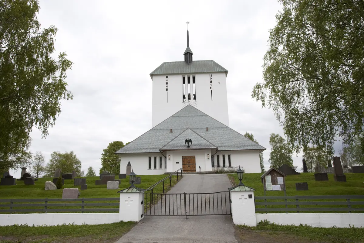 ULLENSAKER KIRKE