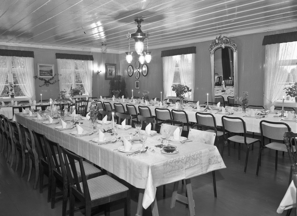 Langset Kirke. 100 års jubileum 18. okt.1959. Dekket bord.