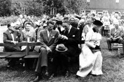 Bjørnson-jubileet 1957. På Nesset Prestegård.Original bilden