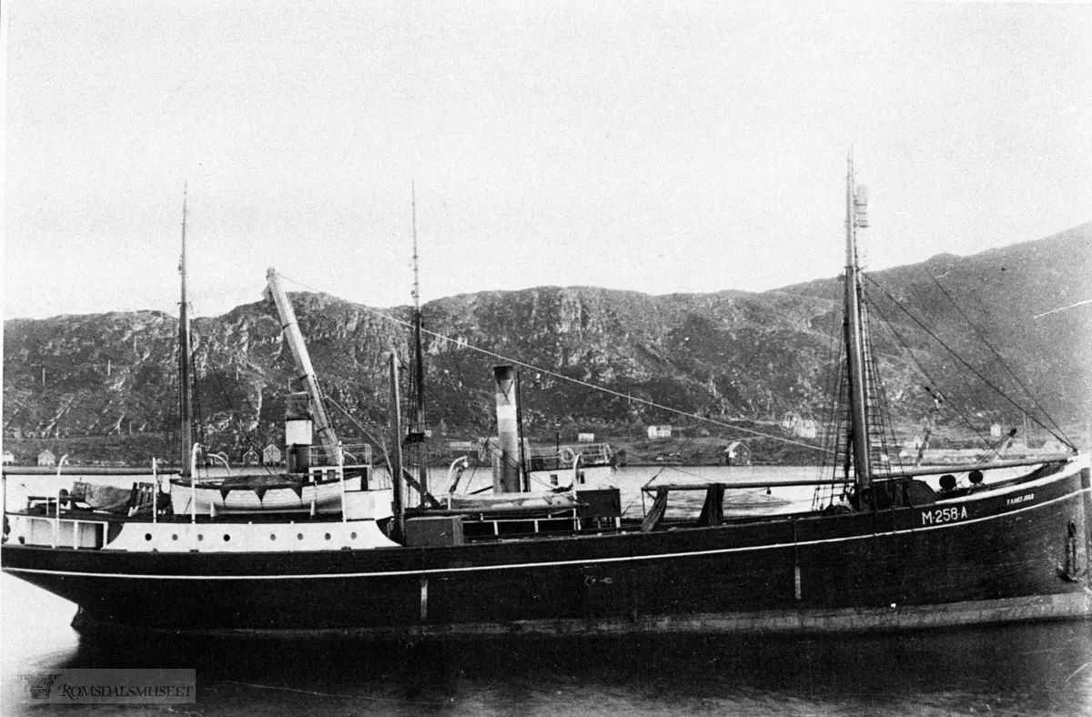 D/S "Fanefjord" blei bygd i 1919 ved Bolsønes Verft..O.J.Roald, Ålesund, solgte den i 1927 til Johs. Paulsen, Ålesund..Først drev den sildefiske ved Island, seinare fraktfart mellom Norge og England..I 1932 kjøpte polarforsker Lincoln Elsvorth båten og rusta den ut for i alt 3 sydpolsekspedisjoner..I 1939 blei båten solgt til Australske myndigheter, og den forliste seinare utanfor Australia.