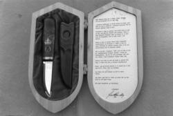 Kong Olavs gave fra gjemnes kommune..Knivmaker Johan B Sandb