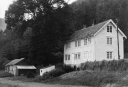 .(Bilder brukt i "Gards- og ættesoge for Nesset").