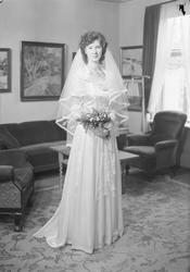 Fru Feilberg som brud