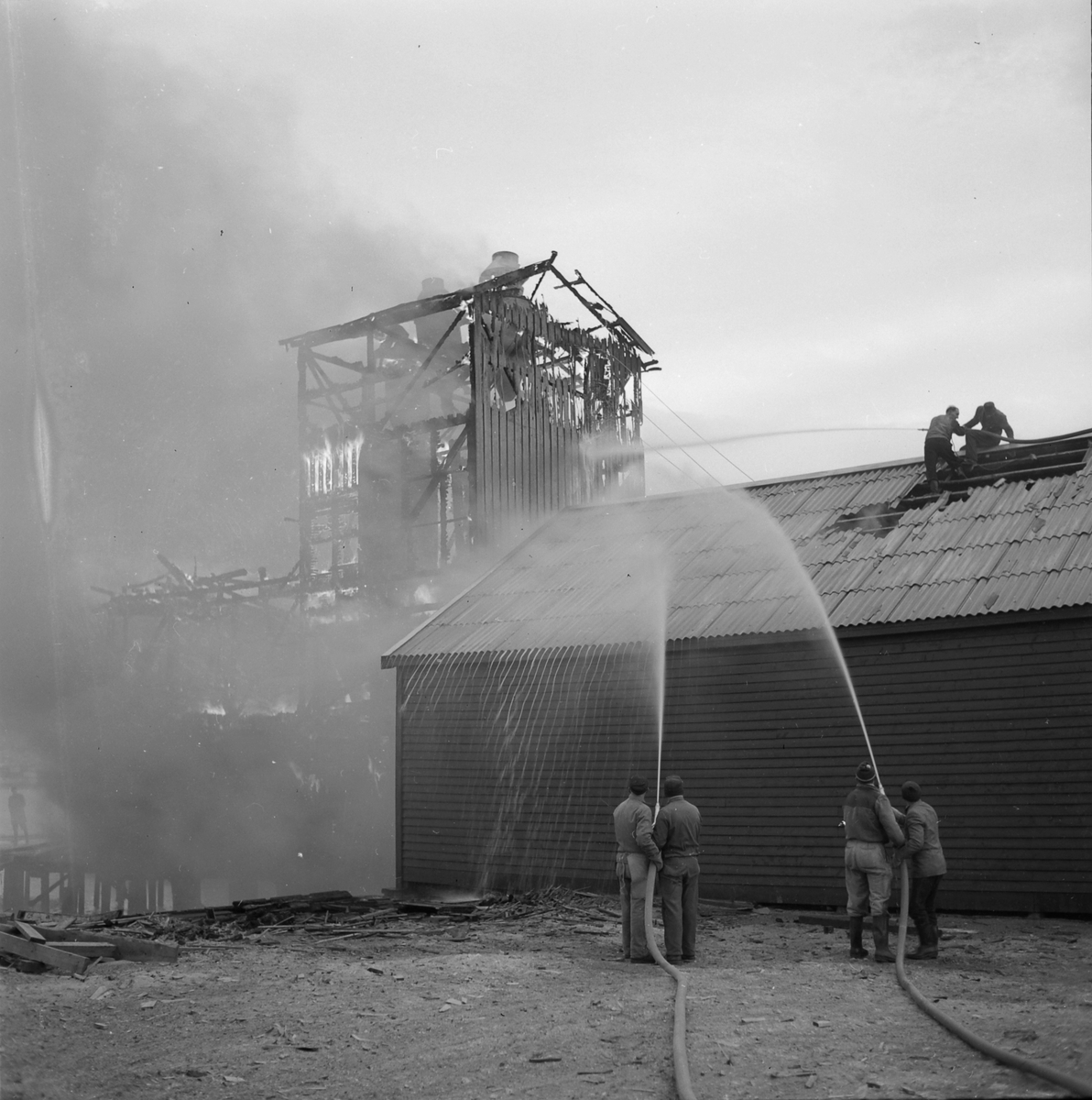 Brann i brikettfabrikken ved A/S Spillumbruket