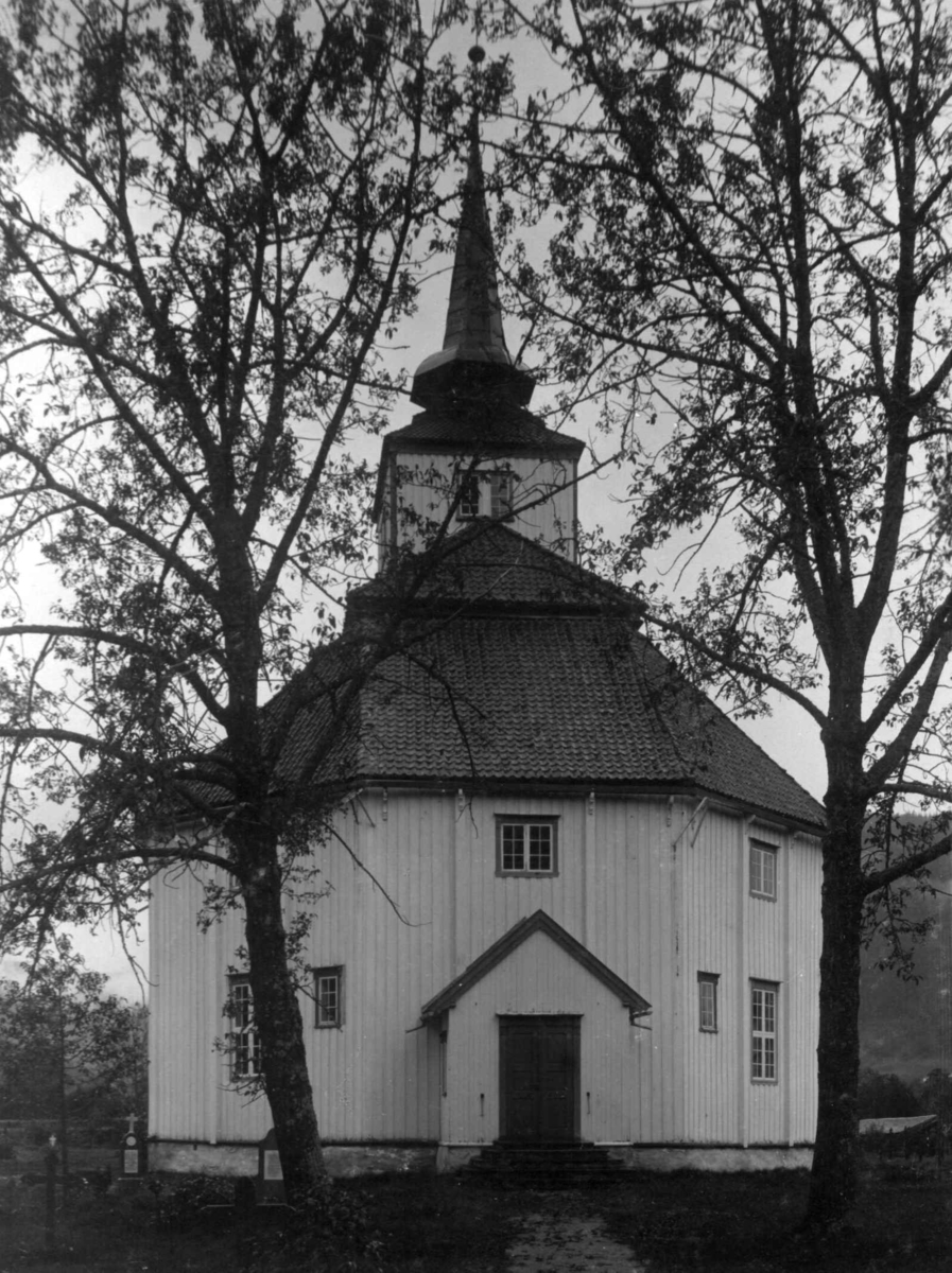 Kirkebygning