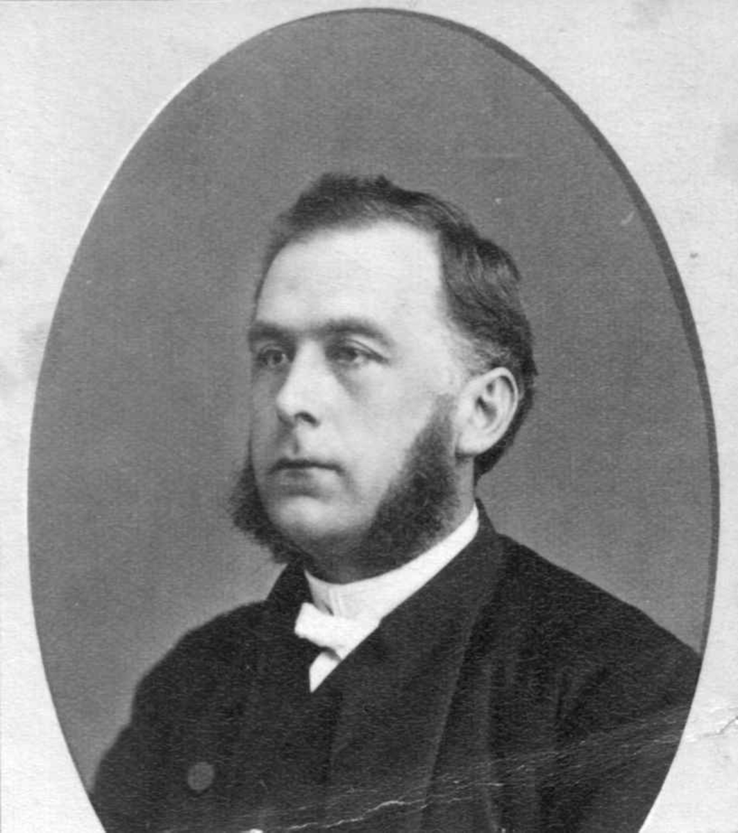 Portretter.1880. Kobro, Carl Mathias (1842- ) Sogneprest, V. Moland.