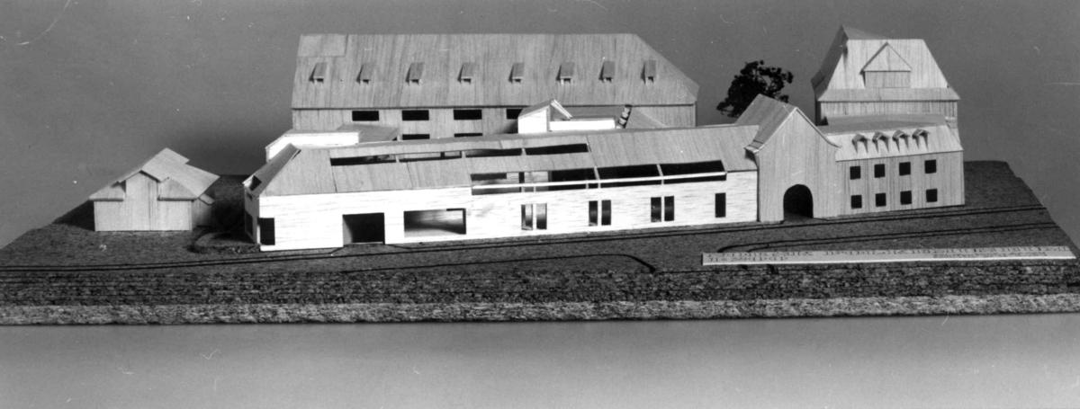 Utbyggingsplan for Norsk folkemuseum, en modell av arkitektene Telje-Torp- Aasen.