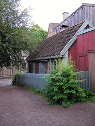 Forstadshus fra Enerhaugen, nå på Norsk Folkemuseum.Fliseber