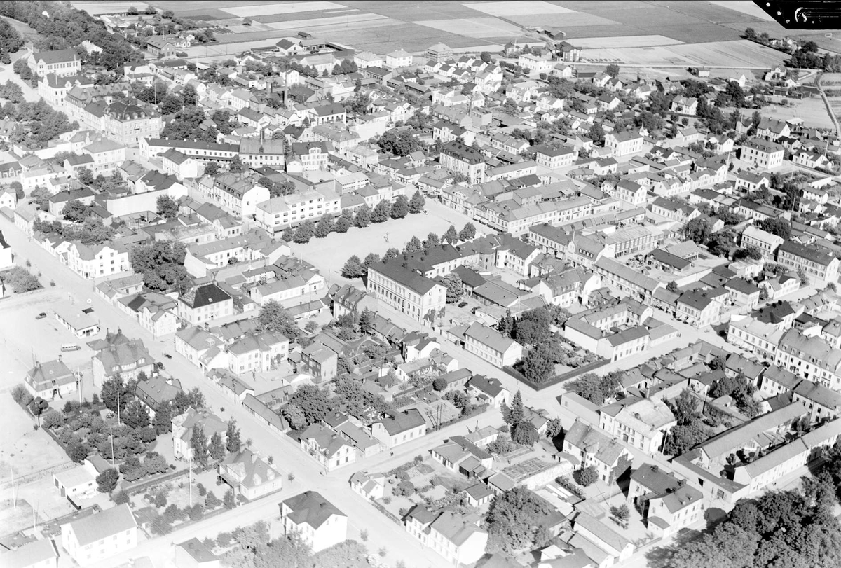 Flygfoto över Enköping 1936