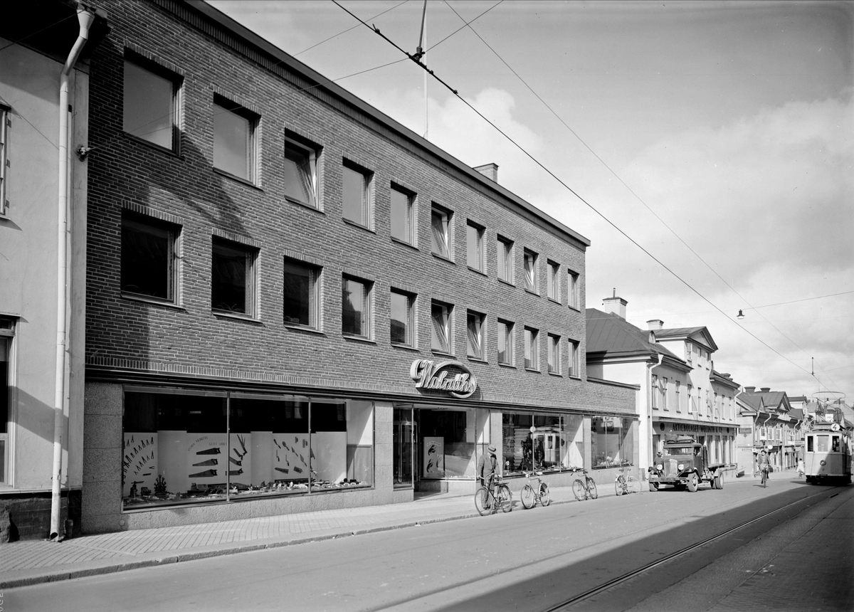 AB Wolrath & Co:s järnaffär, Svartbäcksgatan 14, Uppsala september 1943