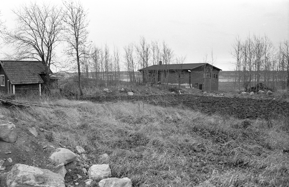 Uthus och villa, Säby 1:11, Säby, Danmarks socken, Uppland 1978