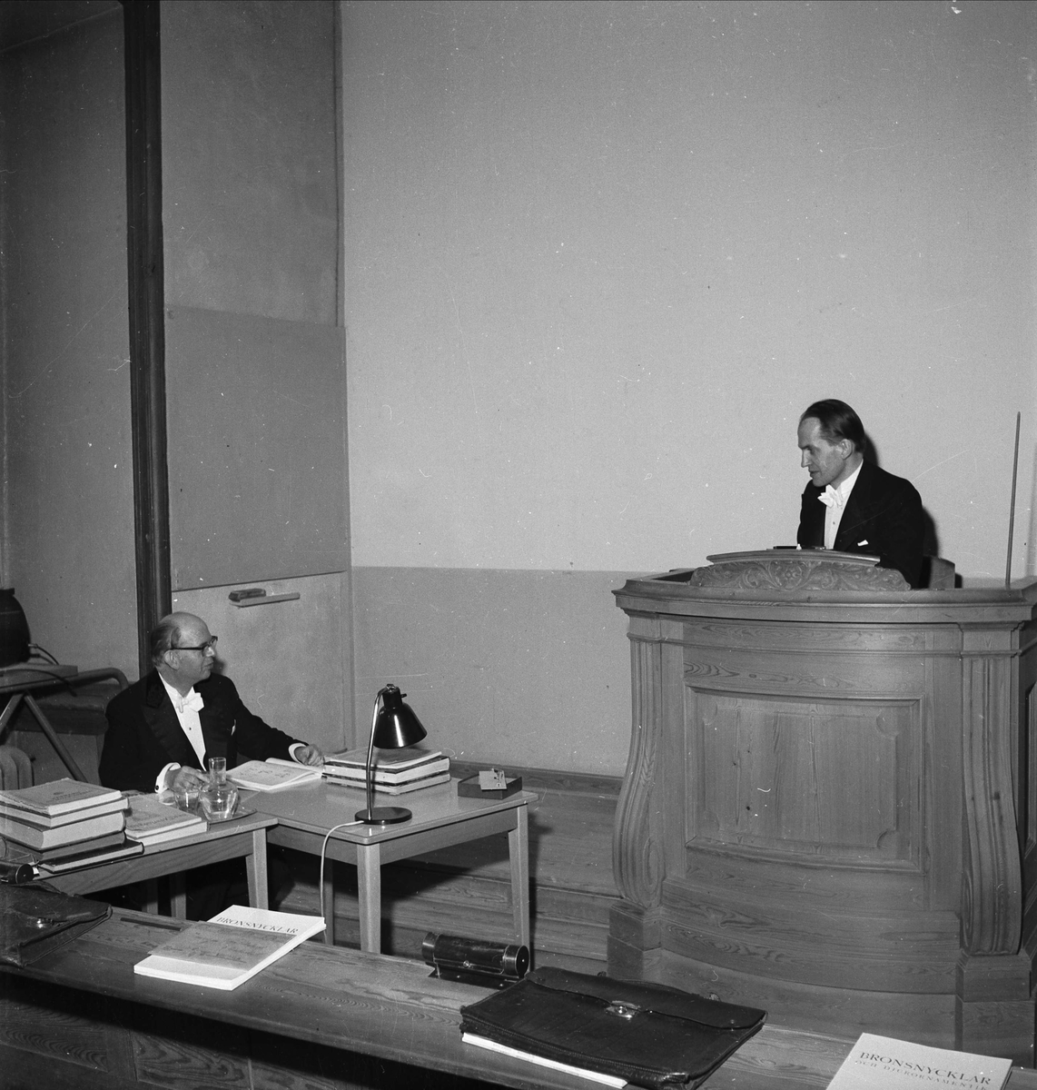 Fil. lic. Bertil Almgren disputerar i Uppsala maj 1955
