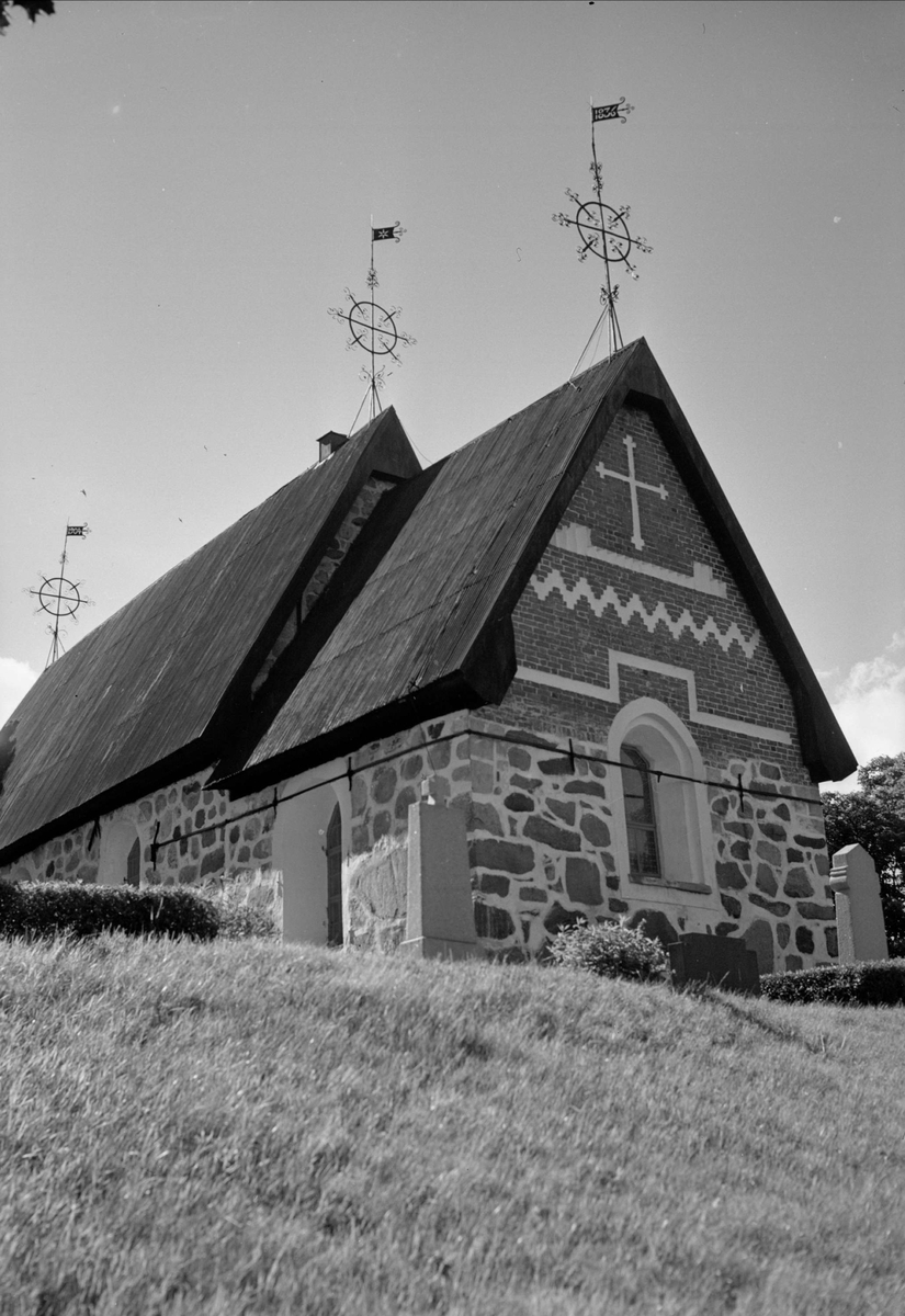 Edsbro kyrka, Edsbro socken, Uppland