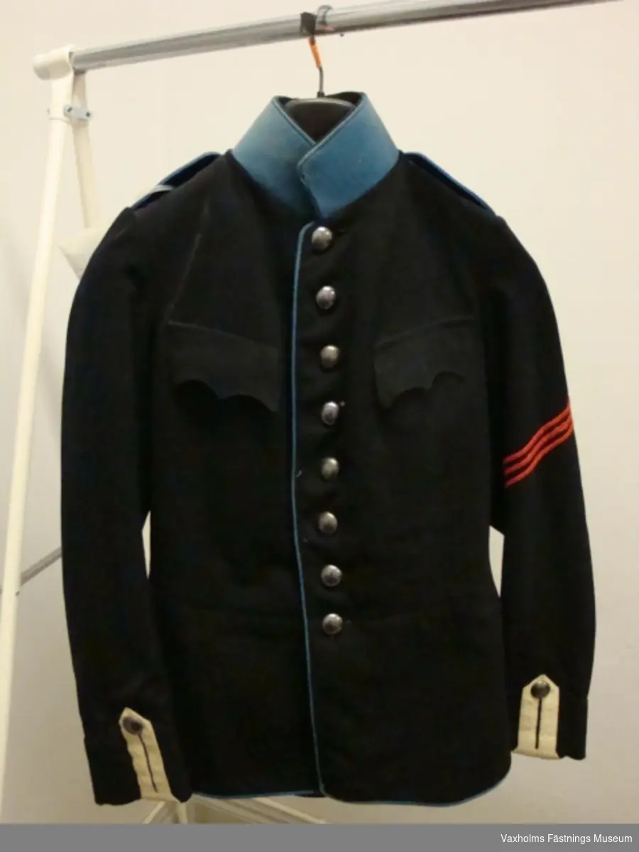 Uniform, manskaps-. Kollett, byxor M(1872, 1886?) mössa m/1865.