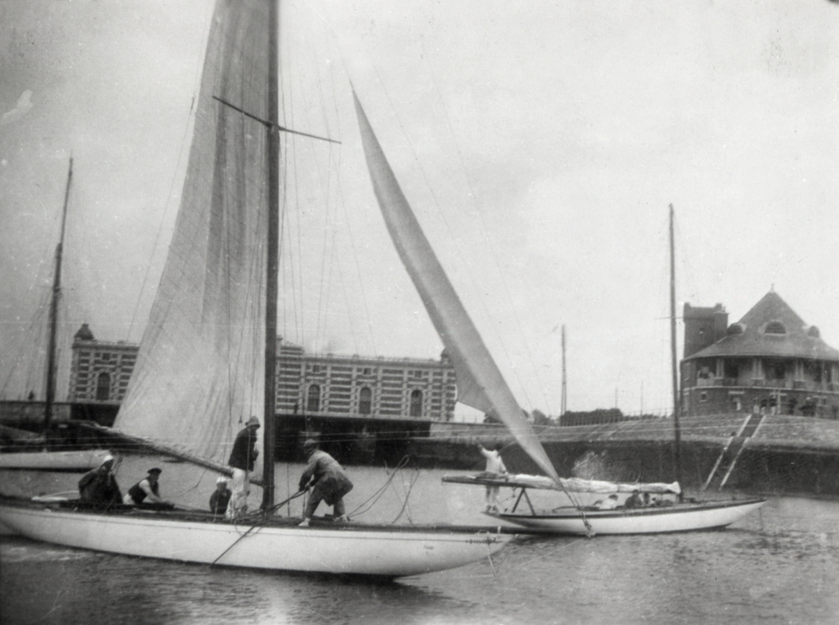 Med 10 mR 'Mosk II' over Nordsjøen til Ostende - OL 1920