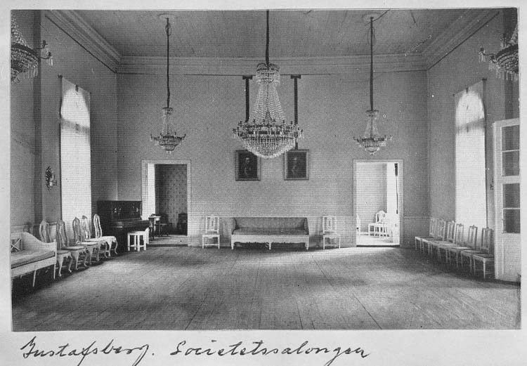 Text på kort: "Gustafsberg. Societetssalongen".


