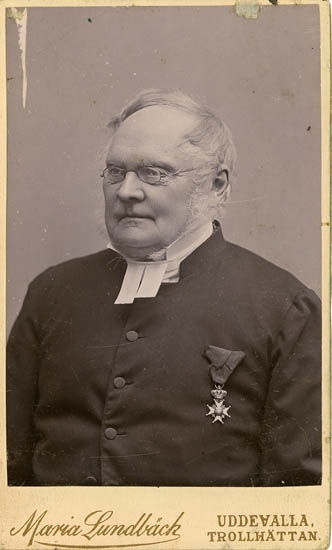 Text på kortets baksida: "Prosten Gustaf Theodor Ljunggren, Uddevalla. F 1812 d. 1900".